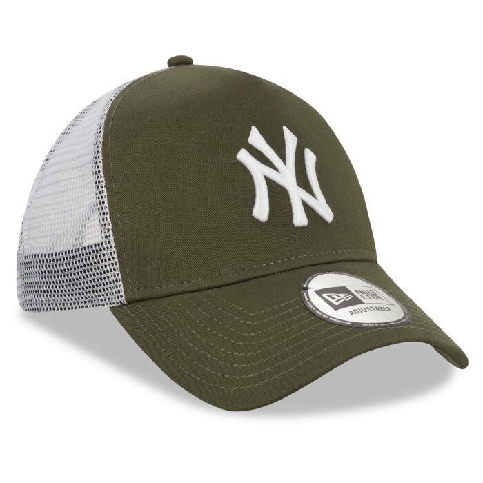 New Era - New York Yankees League Essentials Trucker Cap - Olive/White